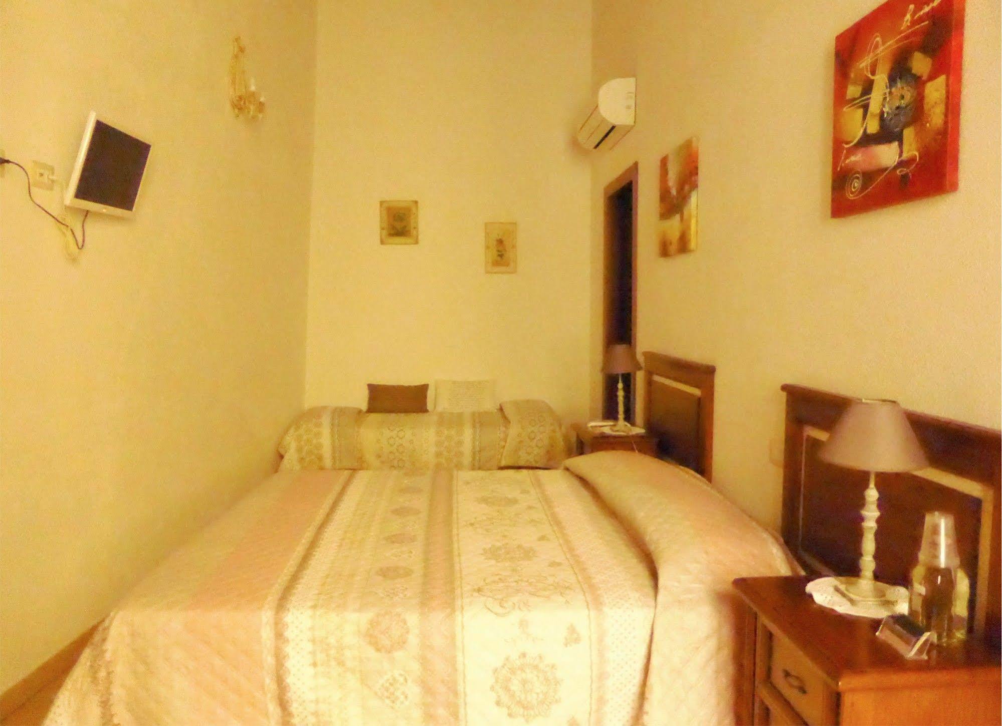 Caralis Holiday Cagliari Exterior photo